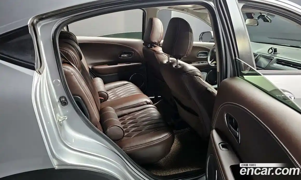 Honda HR-V 2018 1.8 гидро в Москве № 1015381, фото 12