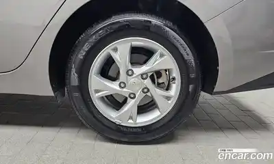 Hyundai Avante 2020 1.6 Автомат в Москве № 1065609, миниатюра 5