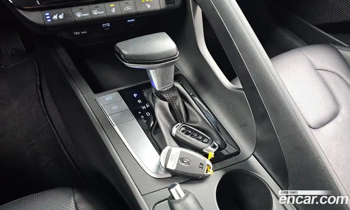 Hyundai Avante 2020 1.6 Автомат в Москве № 1065609, фото 9