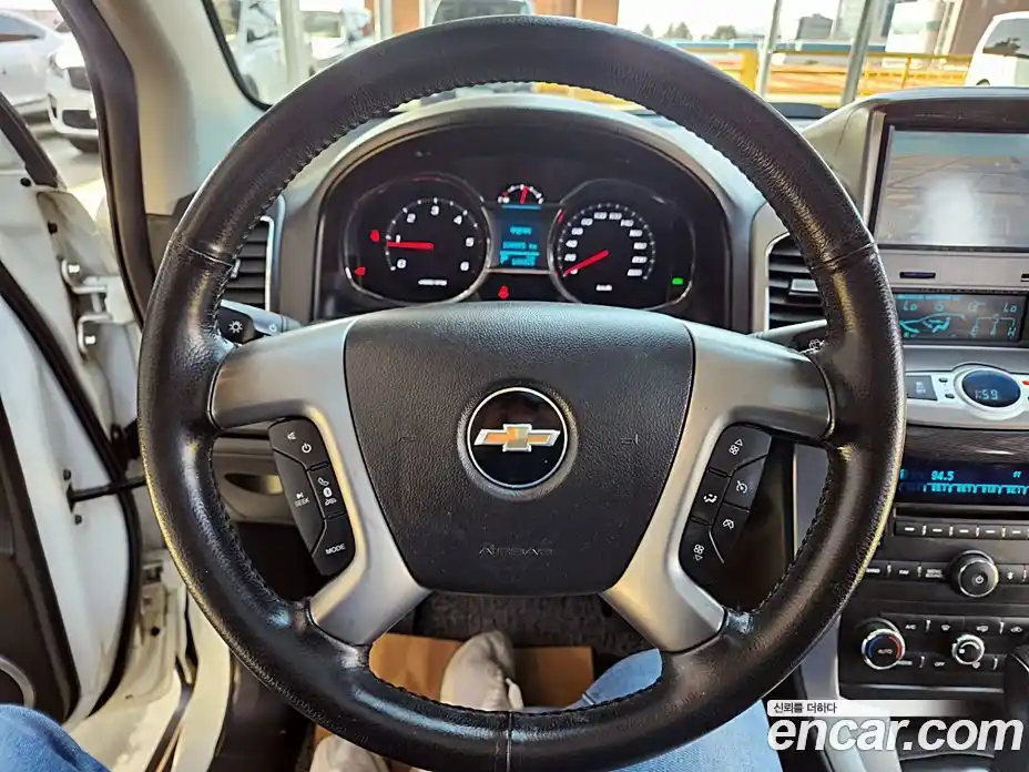 Chevrolet Captiva 2014 2.0 Автомат в Москве № 1068490, фото 16