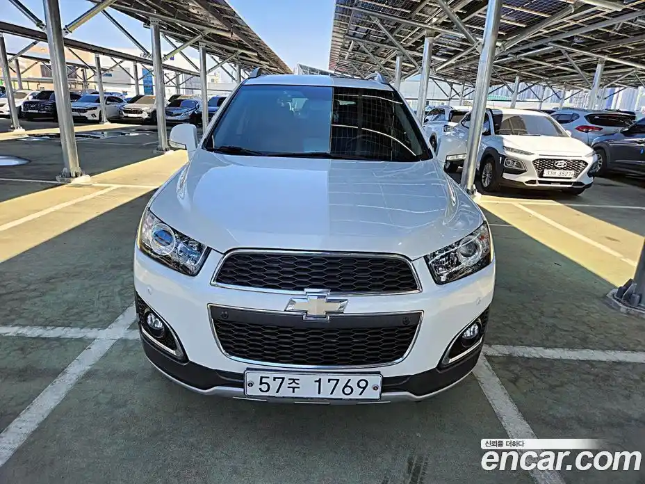 Chevrolet Captiva 2014 2.0 Автомат в Москве № 1068490, фото 3