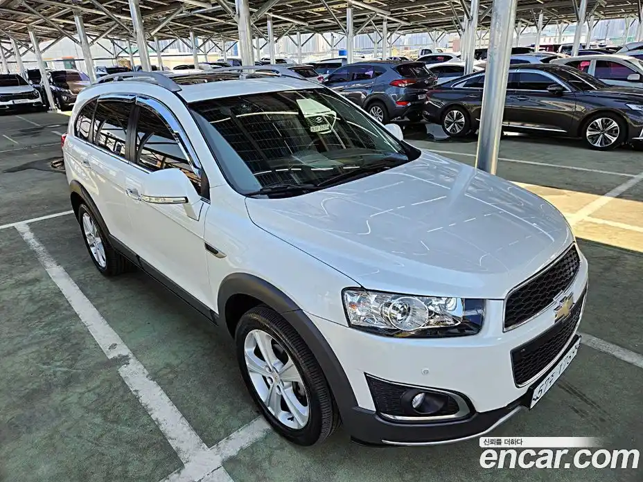Chevrolet Captiva 2014 2.0 Автомат в Москве № 1068490, фото 6
