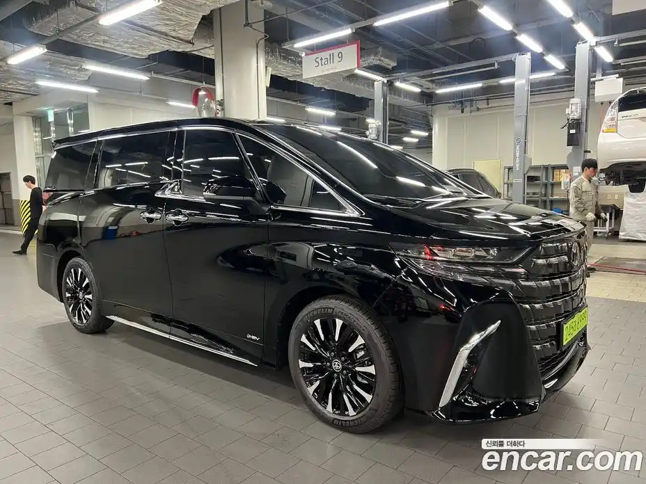 Toyota Alphard 2025 2.5 гидро в Москве № 1071919, фото 3