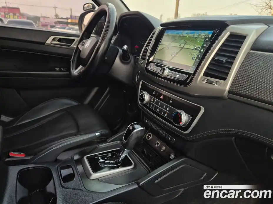 SsangYong Rexton 2018 2.2 Автомат в Москве № 1080627, фото 11