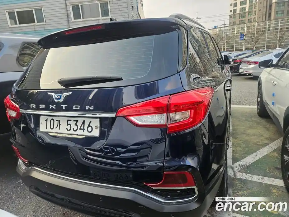 SsangYong Rexton 2018 2.2 Автомат в Москве № 1080835, фото 3