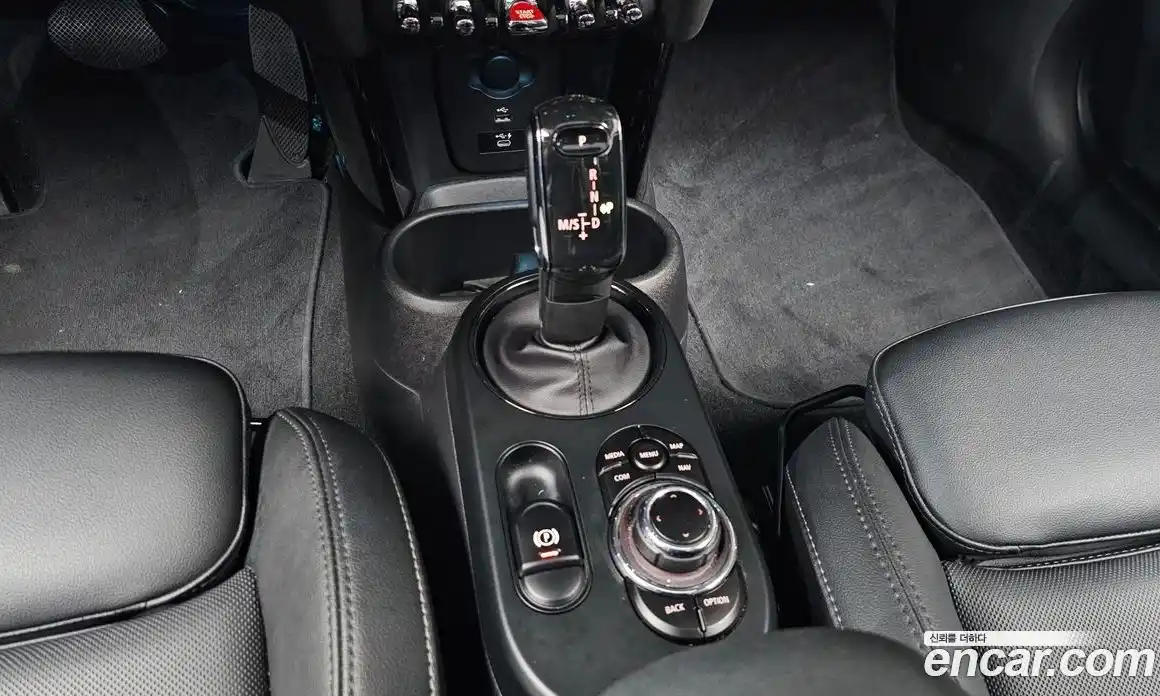 Mini Cooper 2021 2.0 гидро в Москве № 136690, фото 9