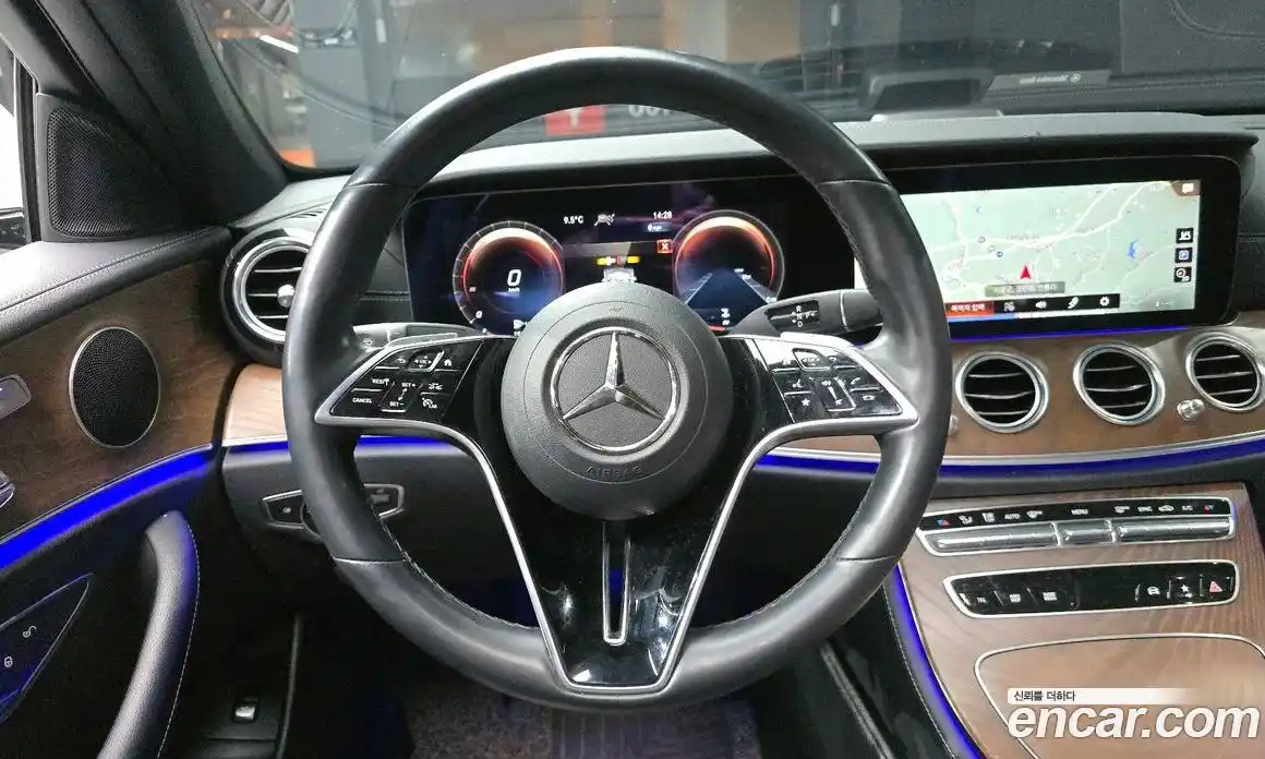 Mercedes-Benz E-Class 2021 2.0 гидро в Москве, фото 13