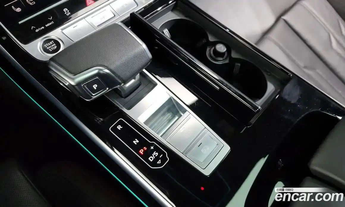 Audi A8 2023 3.0 гидро в Москве № 162468, фото 9