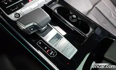 Audi A8 2023 3.0 гидро в Москве № 162468, миниатюра 9