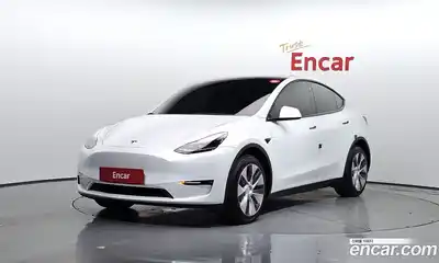 Tesla Model Y, 2022