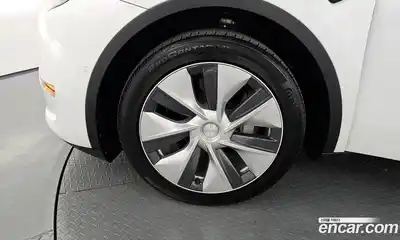 Tesla Model Y 2022 0.2 гидро в Москве № 167630, миниатюра 5