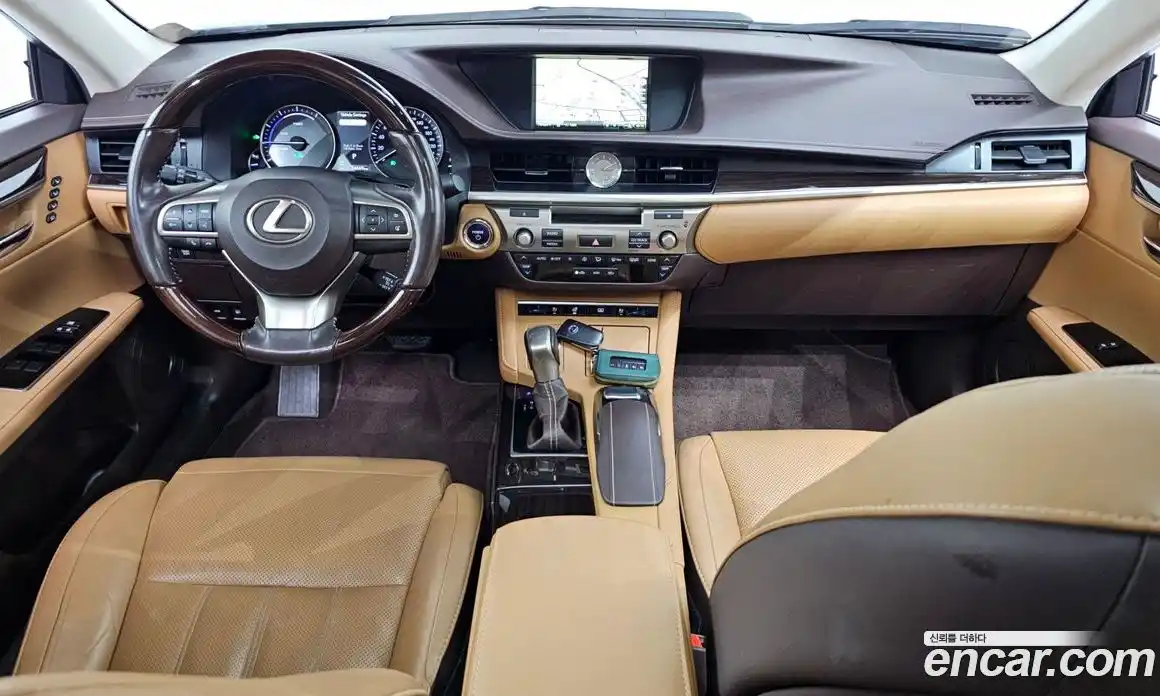 Lexus ES 2018 2.5 гидро в Москве № 168122, фото 7