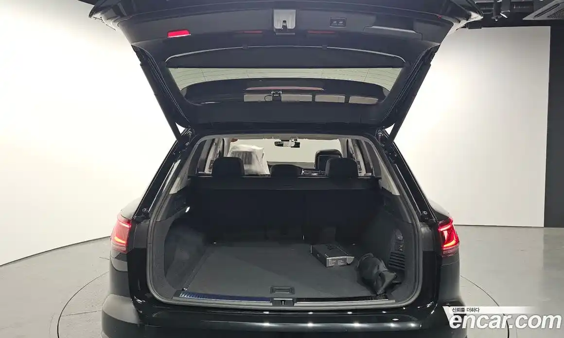 Volkswagen Touareg 2025 3.0 гидро в Москве № 168355, фото 20