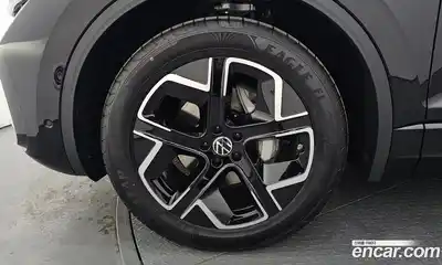 Volkswagen Touareg 2025 3.0 гидро в Москве № 168355, миниатюра 5