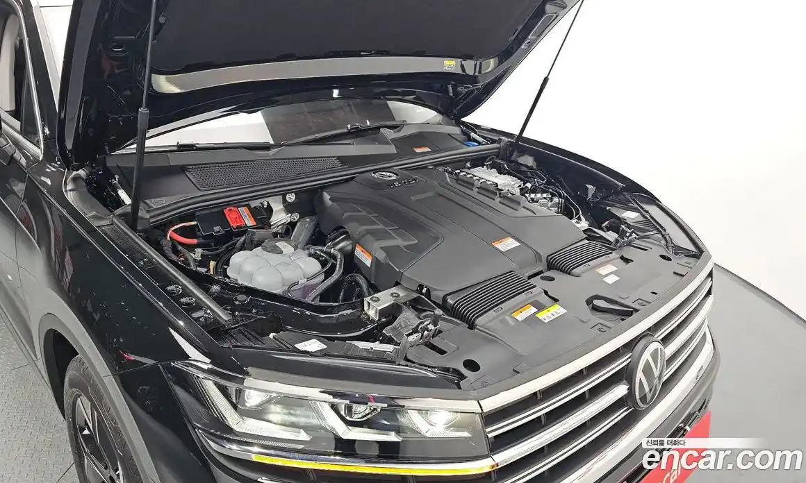 Volkswagen Touareg 2025 3.0 гидро в Москве № 168355, фото 6