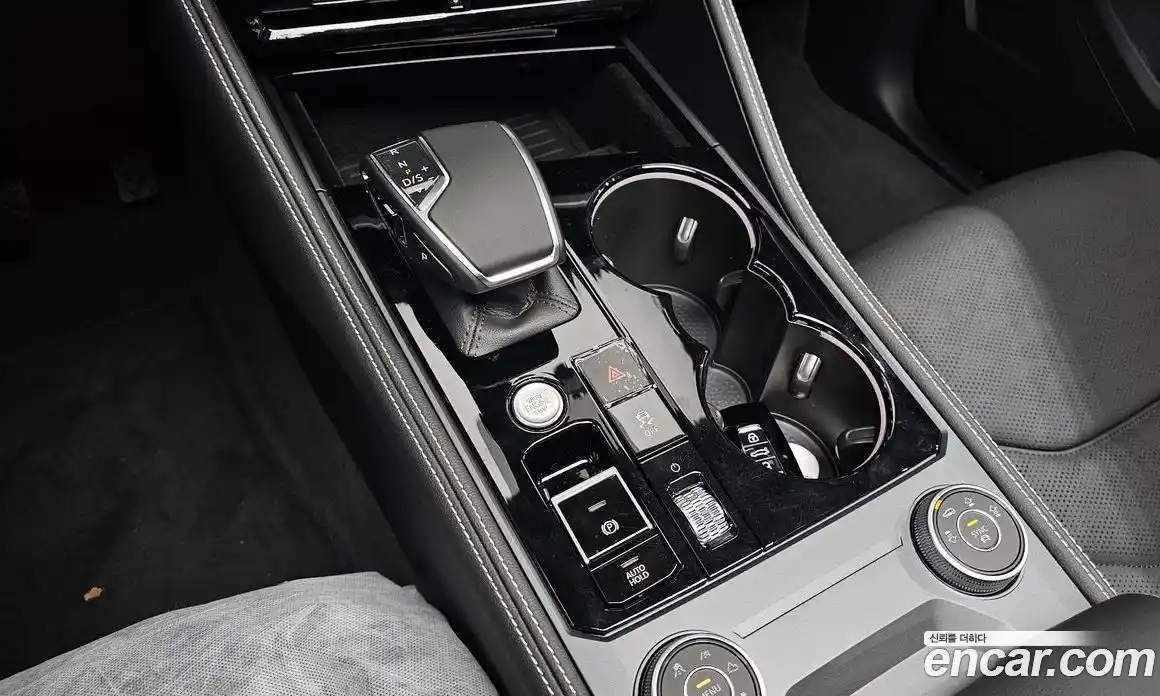 Volkswagen Touareg 2025 3.0 гидро в Москве № 168355, фото 9