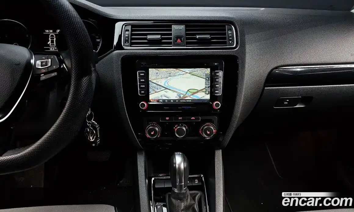 Volkswagen Jetta 2015 2.0 гидро в Москве № 168920, фото 14