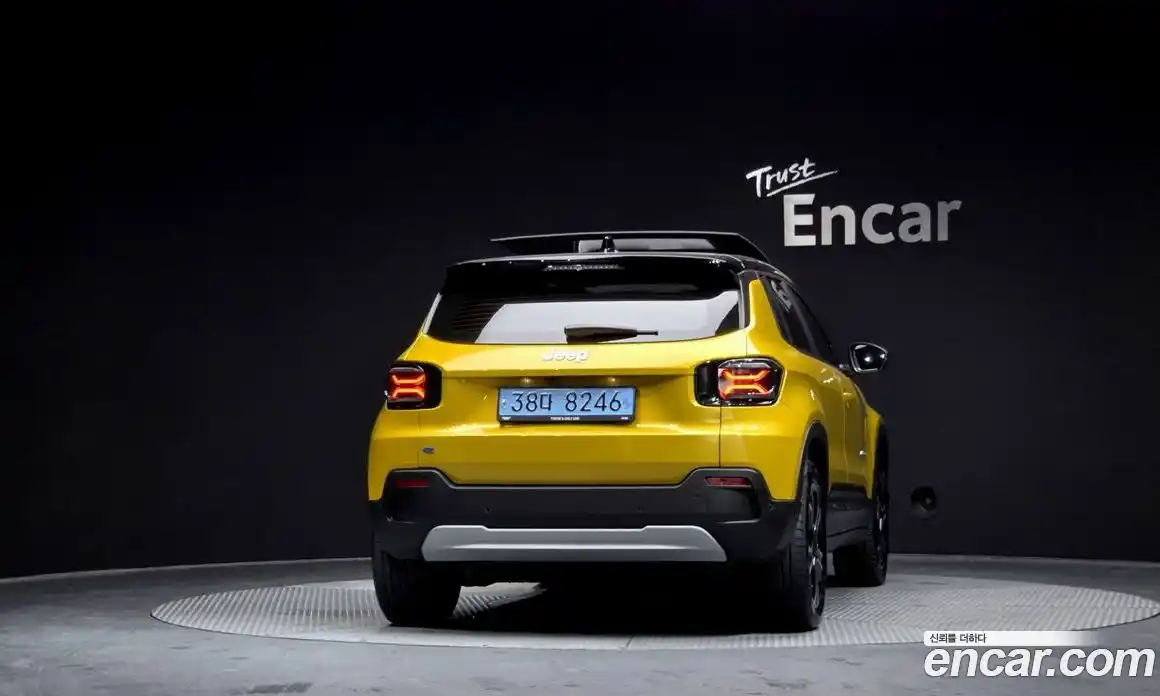 Jeep Avenger 2024 0.1 гидро в Москве № 169383, фото 3