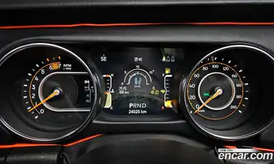 Jeep Wrangler 2022 2.0 гидро в Москве № 169422, миниатюра 8