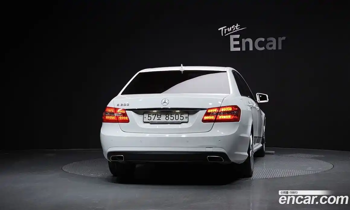 Mercedes-Benz E-Class 2013 3.5 гидро в Москве № 180257, фото 4