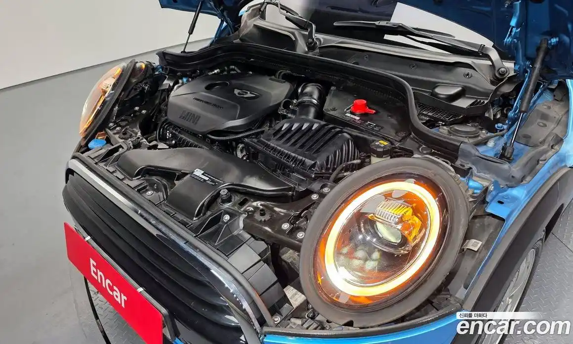 Mini Cooper 2019 1.5 гидро в Москве № 187656, фото 6