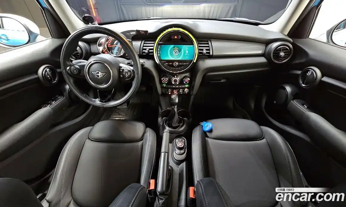 Mini Cooper 2019 1.5 гидро в Москве № 187656, фото 7