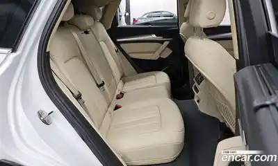 Audi Q5 2023 2.0 гидро в Москве № 196009, миниатюра 12