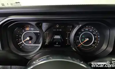 Jeep Wrangler 2024 2.0 гидро в Москве № 199427, миниатюра 8