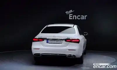 Mercedes-Benz E-Class 2023 2.0 гидро в Москве № 205158, миниатюра 4