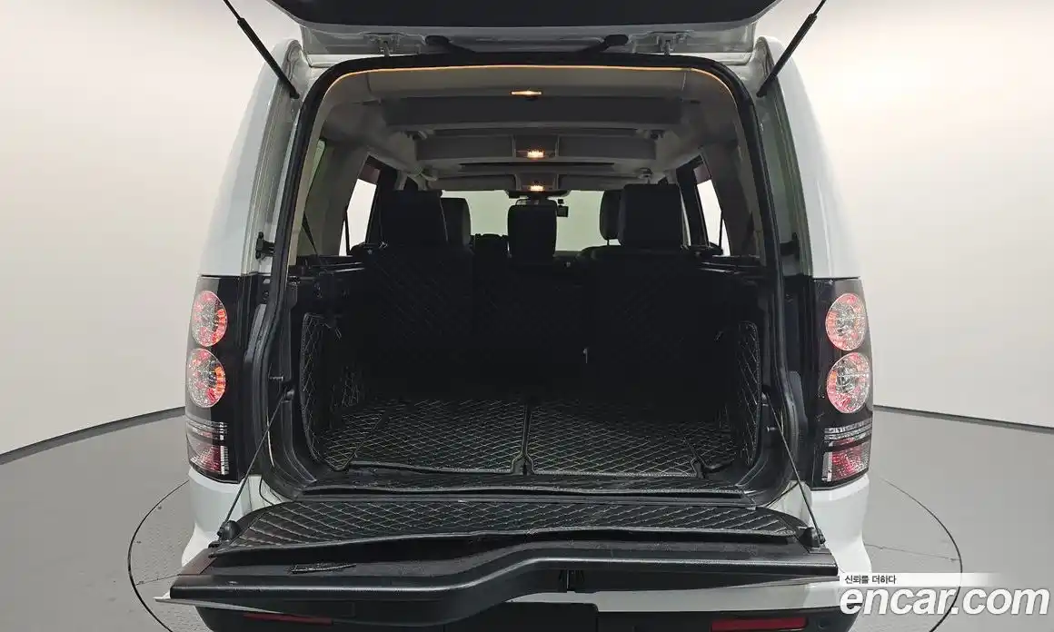 Land Rover Discovery 2015 3.0 гидро в Москве № 213586, фото 20