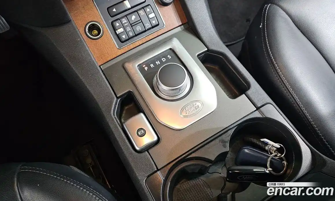 Land Rover Discovery 2015 3.0 гидро в Москве № 213586, фото 9