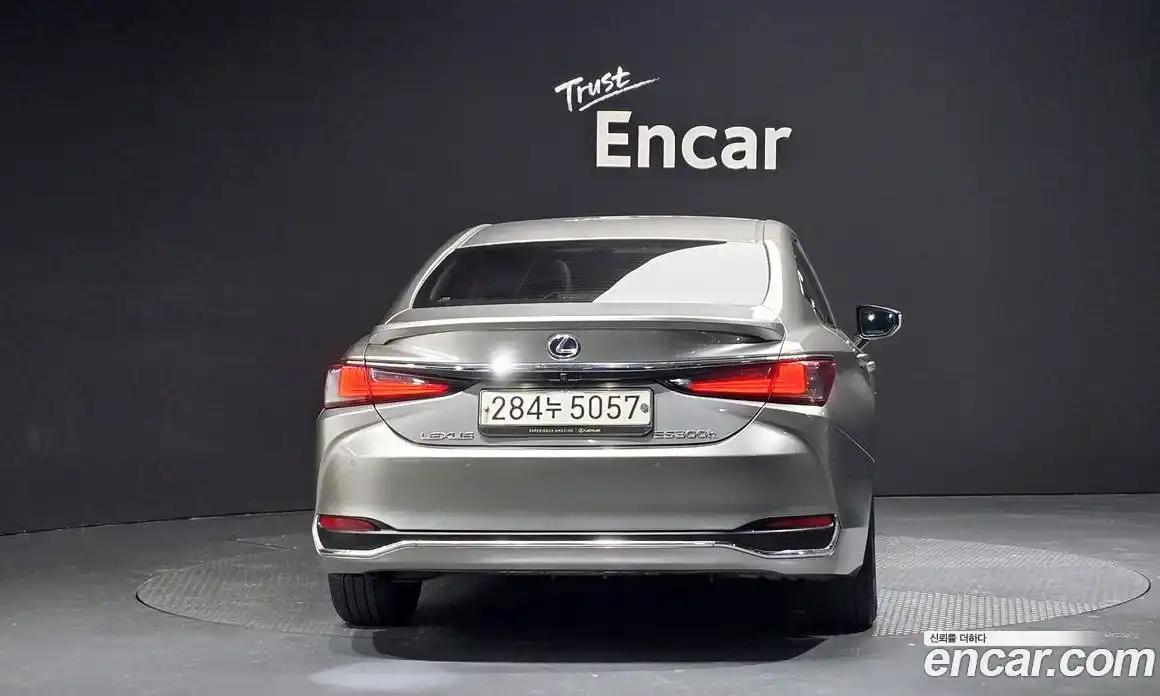 Lexus ES 2020 2.5 гидро в Москве № 214612, фото 4