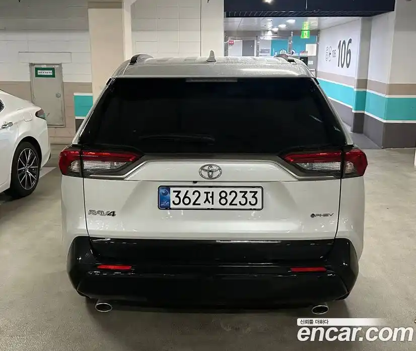 Toyota RAV4 2025 2.5 гидро в Москве № 215571, фото 4