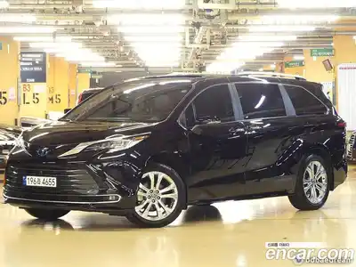 Toyota Sienna, 2023