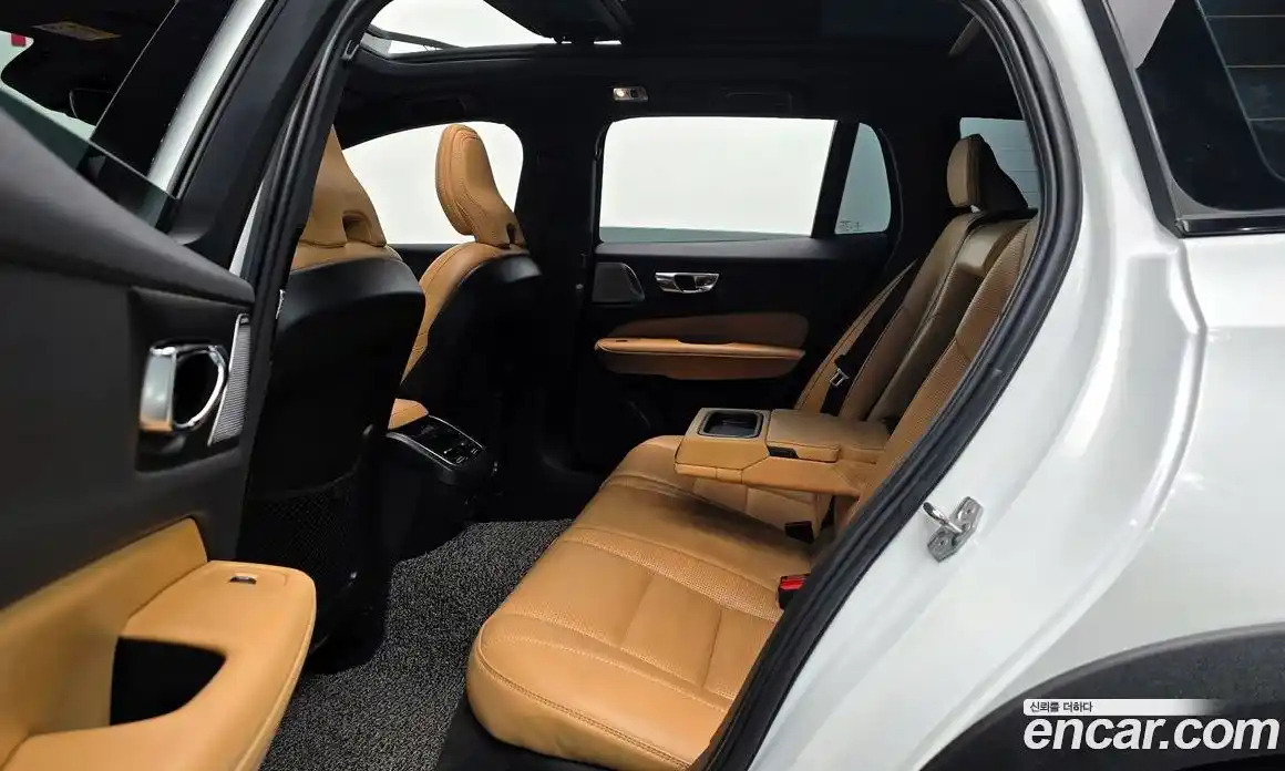 Volvo V60 2019 2.0 гидро в Москве № 230600, фото 12