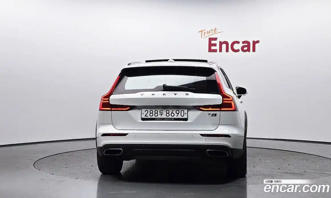 Volvo V60 2019 2.0 гидро в Москве № 230600, фото 4