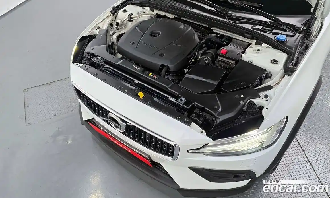 Volvo V60 2019 2.0 гидро в Москве № 230600, фото 6