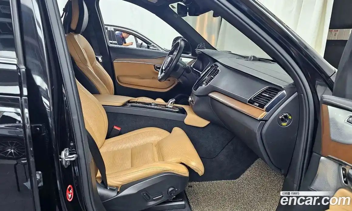 Volvo XC90 2017 2.0 гидро в Москве № 230646, фото 11