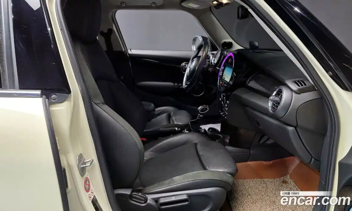 Mini Cooper 2015 2.0 гидро в Москве № 231423, фото 11