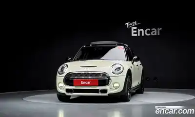 Mini Cooper 2015 2.0 гидро в Москве № 231423, миниатюра 3