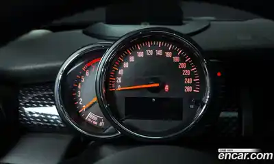 Mini Cooper 2015 2.0 гидро в Москве № 231423, миниатюра 8