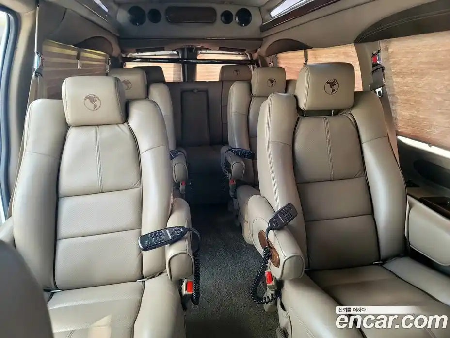 Chevrolet Express Van 2016 6.0 гидро в Москве № 235505, фото 17