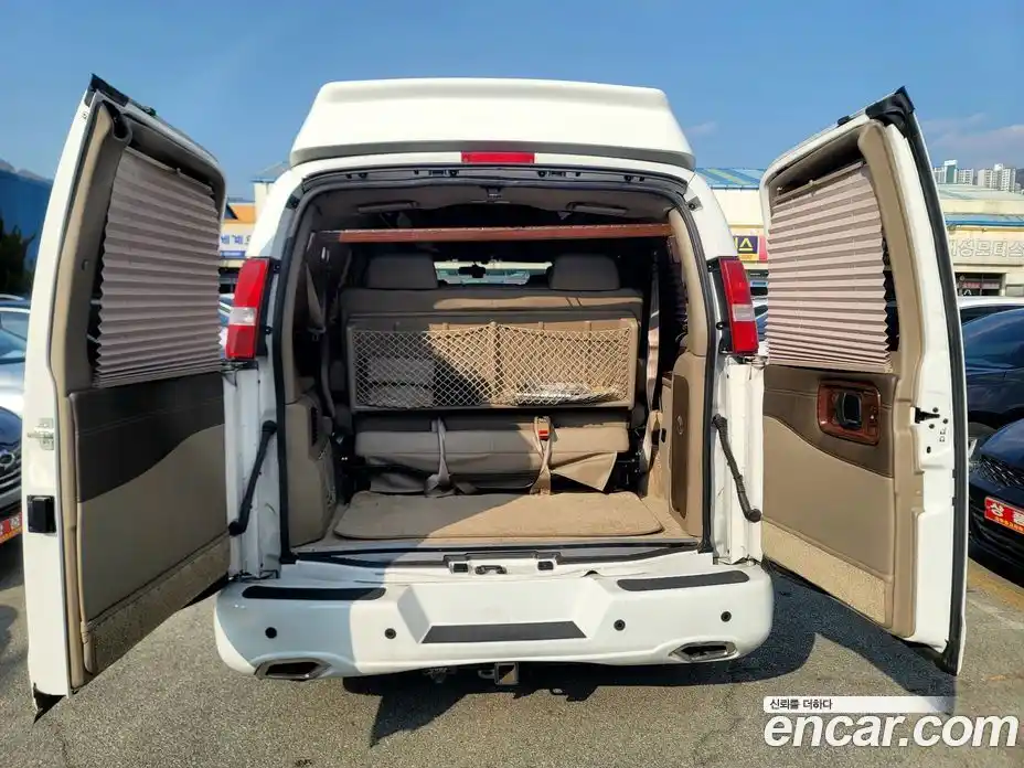 Chevrolet Express Van 2016 6.0 гидро в Москве № 235505, фото 18