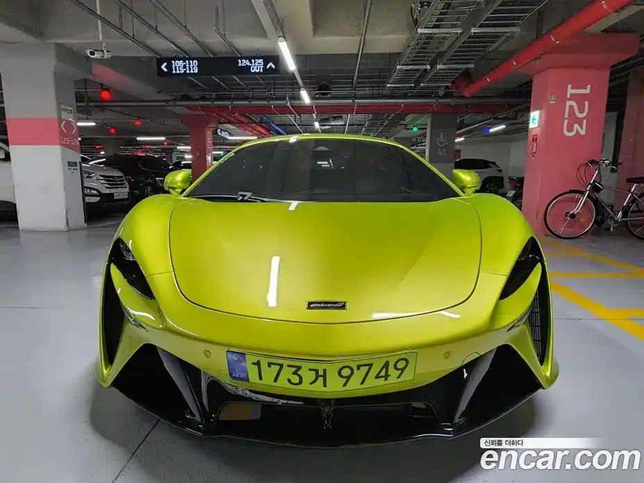 McLaren Artura 2023 3.0 гидро в Москве № 236043, фото 3