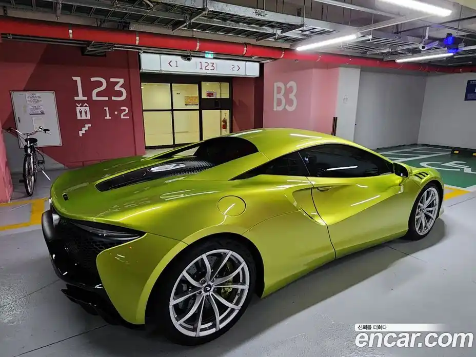 McLaren Artura 2023 3.0 гидро в Москве № 236043, фото 5