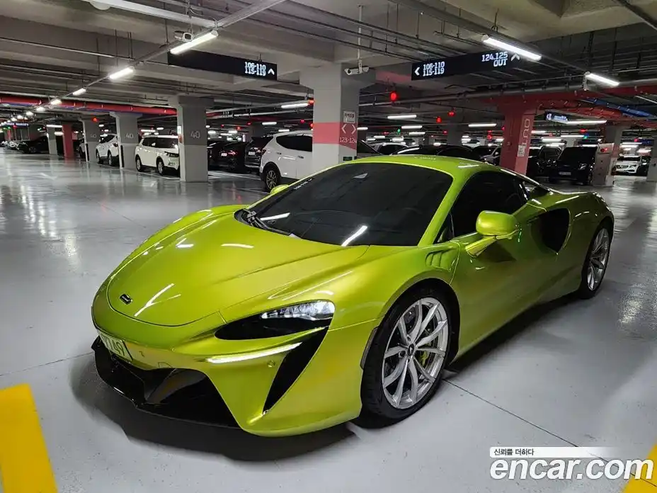 McLaren Artura 2023 3.0 гидро в Москве № 236043, фото 6