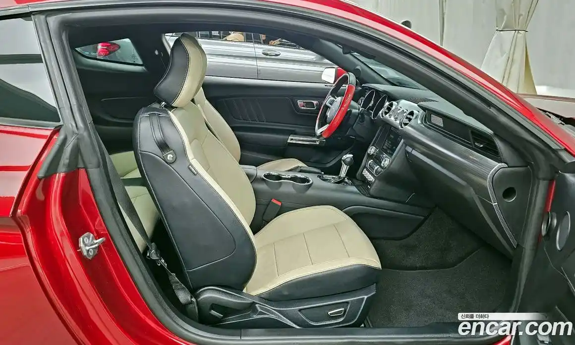 Ford Mustang 2016 2.3 гидро в Москве № 255698, фото 11