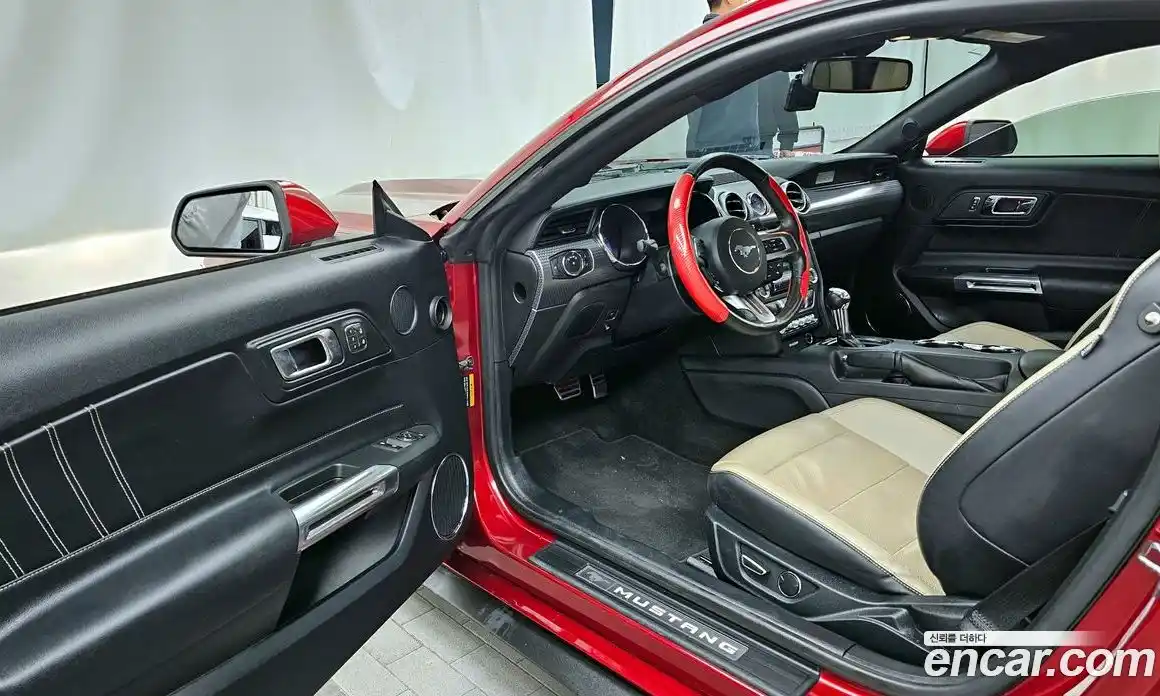 Ford Mustang 2016 2.3 гидро в Москве № 255698, фото 10