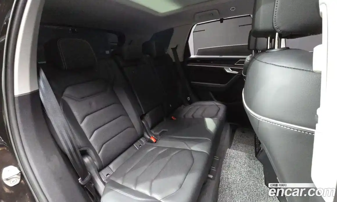 Volkswagen Touareg 2024 3.0 гидро в Москве № 276088, фото 12