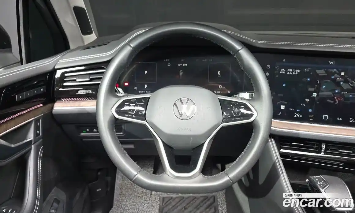 Volkswagen Touareg 2024 3.0 гидро в Москве № 276088, фото 13